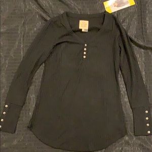 Women’s black top. Size S